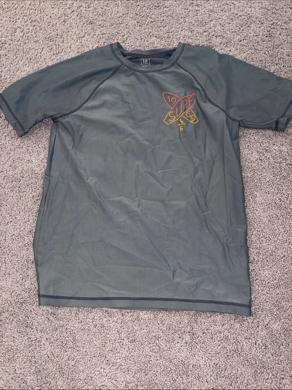 GAP Gray Surf Graphic Boy’s Short-Sleeve Rash Guard